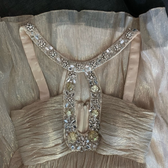 Jovani Gown / Prom / Bridesmaid Dress - Picture 4 of 8